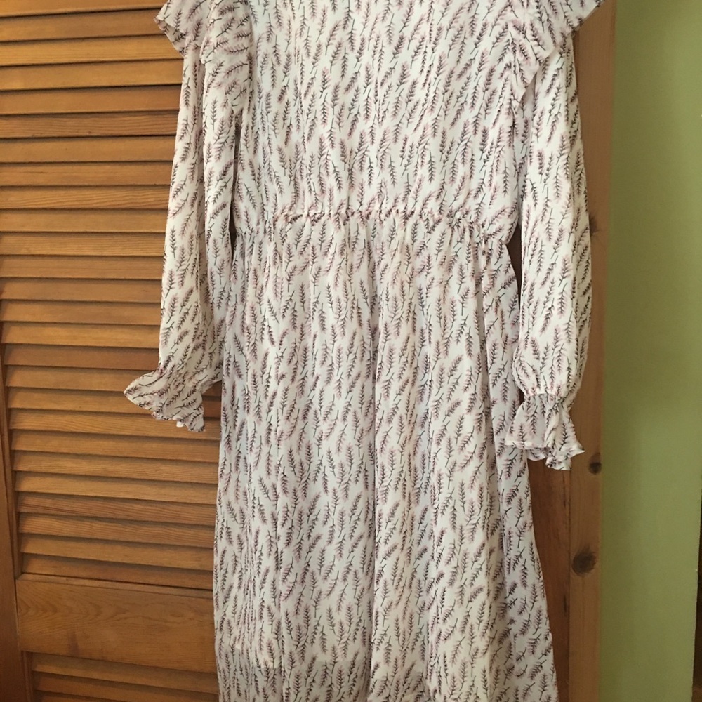 White detail dress